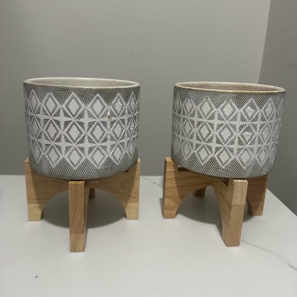 Textured Gray and White Ceramic Pots with Wooden Stands - Set of 2 - Picture 2 of 7